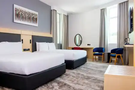 Holiday Inn Express Airport, an IHG - 42