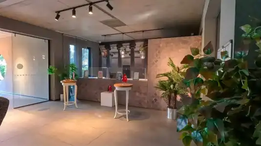 Sandora Boutique - 10
