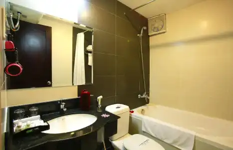 Hue Serene Shining & Spa - 47