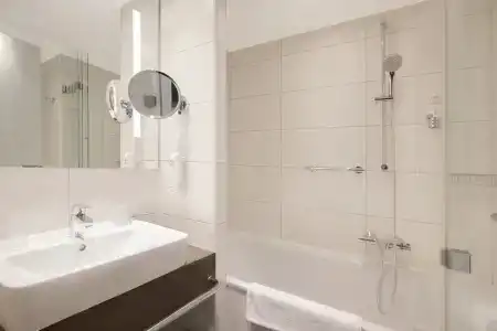 Holiday Inn Berlin - City East Side by IHG - 9