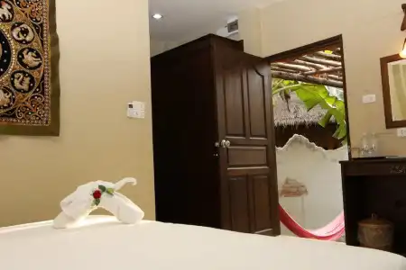 Lanta Castaway Beach Resort - 71