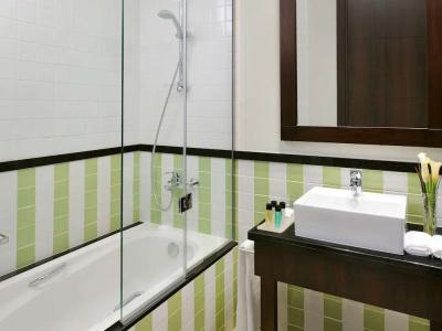 Movenpick Apartments Al Mamzar Dubai - 37
