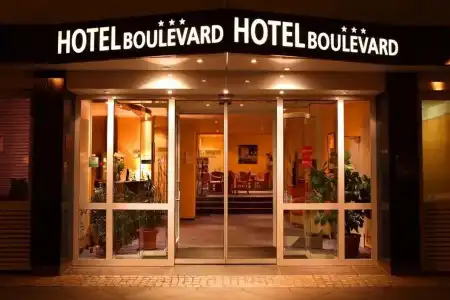 Boulevard - 0