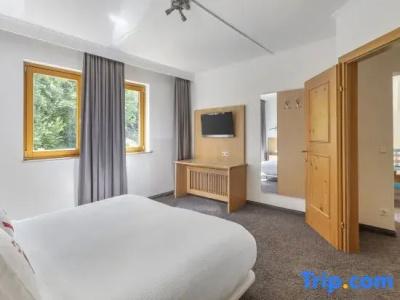 Alpine Club Resort - 55