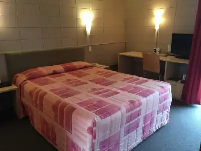 Epsom Motel - 2