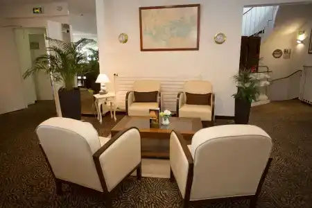 Best Western Le Roof - 14