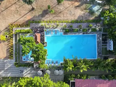 Lucky Beach Resort - 19