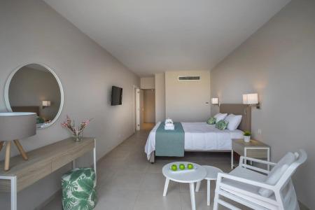 Leonardo Laura Beach & Splash Resort - 33