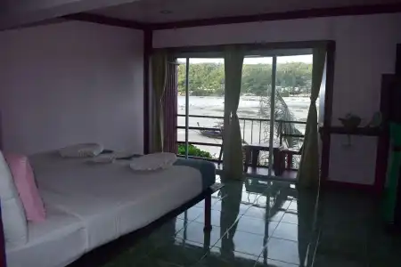 Phi Phi Beach Front Resort - 85