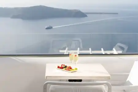Above Blue Suites - 5
