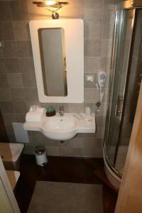 B&B Mini Incity-Close Train Station and Port- - 73
