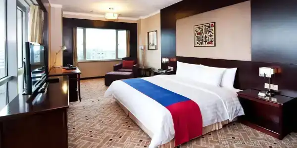 Crowne Plaza Shanghai Pudong by IHG - 6