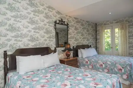 The Old Bank House - 148