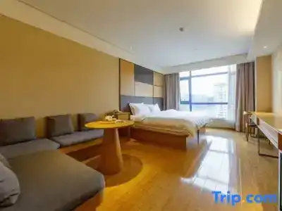 JI (Shanghai Hongqiao National Exhibition Center Shenhong Road) - 32