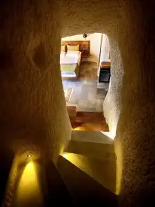 1811 Cave - 14
