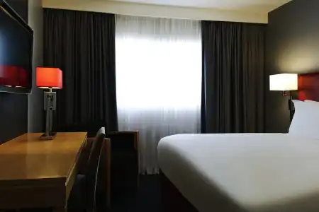 Mercure Paris CDG Airport - 4