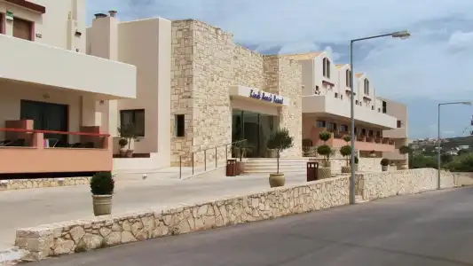 Kiani Beach Resort Family - 0