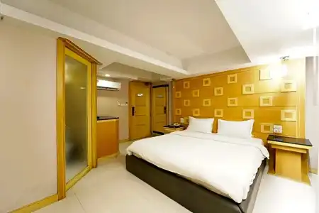 UPARs Sukhumvit 11 Nana - 106