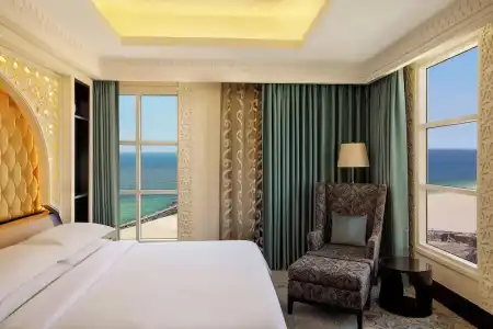 Sheraton Sharjah Beach Resort & Spa - 42
