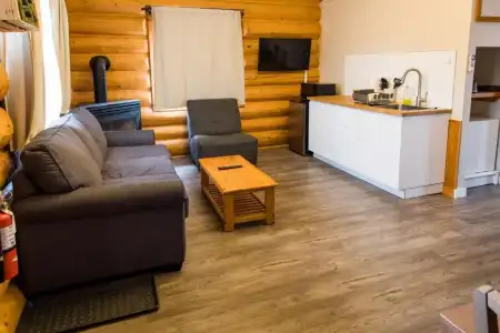 Glacier House Resort - 62