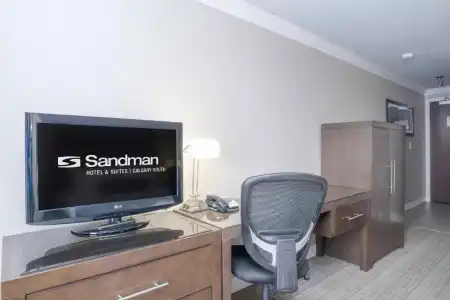 Sandman & Suites Calgary South - 46