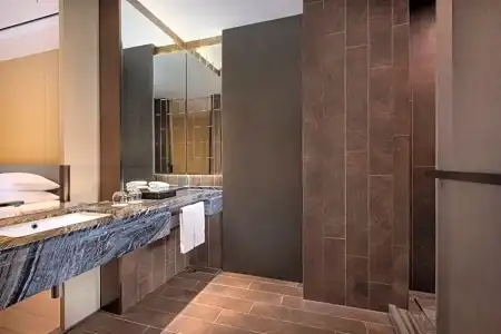 Courtyard by Marriott Shanghai International Tourism and Resorts Zone - 51