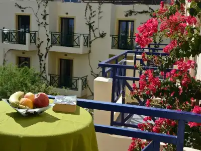 Milos Studios - 39