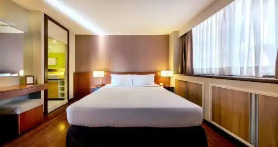 Bandara Silom Suites - 72