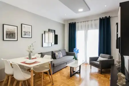 Nicholas Point Apartments and Rooms - 108