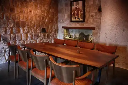 1811 Cave - 12