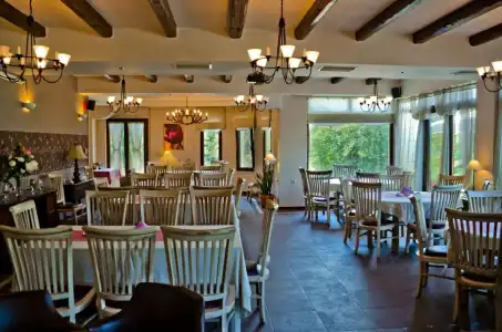 Melegos Inn - 21
