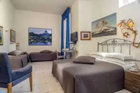 Roma Central Guest House - 72