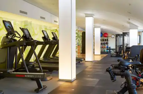 Hilton Frankfurt Airport - 15