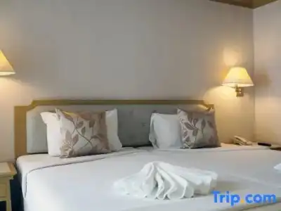 City Beach Resort - 28
