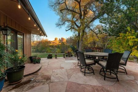 Lantern Light Inn - Romantic Getaway - 90