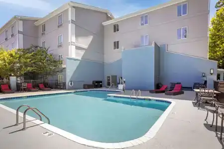Comfort Suites Nashville Airport - BNA - 18