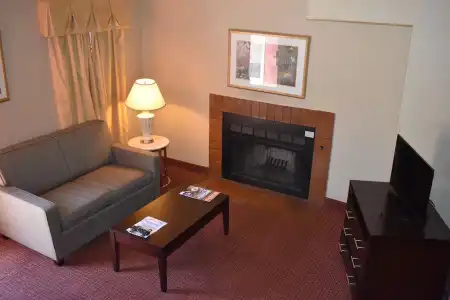 Hawthorn Extended Stay by Wyndham Wichita - 12