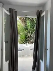 Zoumis Residence - 185
