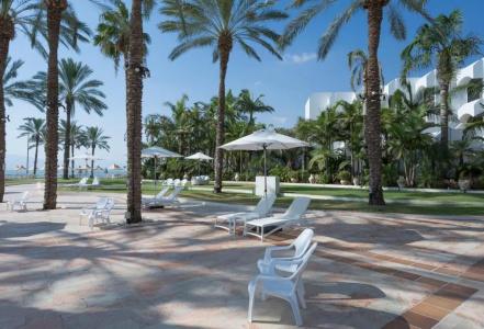 Gai Beach Resort Spa - 13