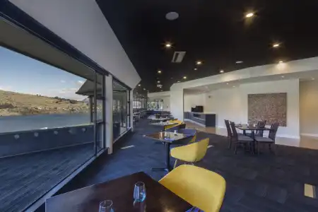 Holiday Inn Queenstown Frankton Road by IHG - 5