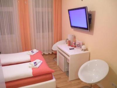 City Guesthouse Pension Berlin - 34