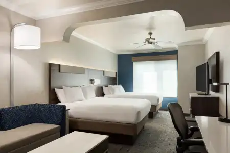 Holiday Inn Express and Suites Bakersfield Central by IHG - 27