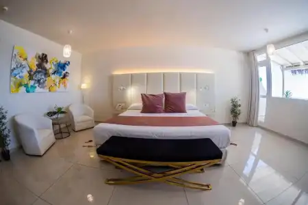 Ons Oceanfront - Adults Only - 83