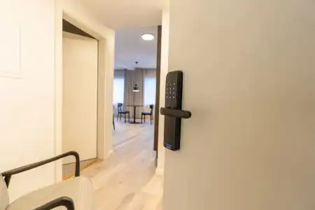 Hlemmur Suites - 11