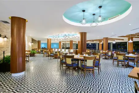 The Royal Sands Resort & Spa All Inclusive - 38