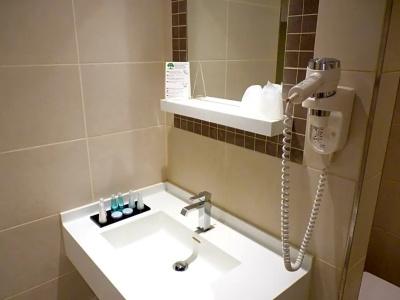 Hôtel Saint Cyr Etoile - 103