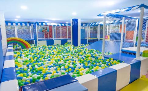 Novotel Bahrain Al Dana Resort - 21