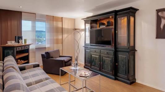 Newton Heilbronn - 29