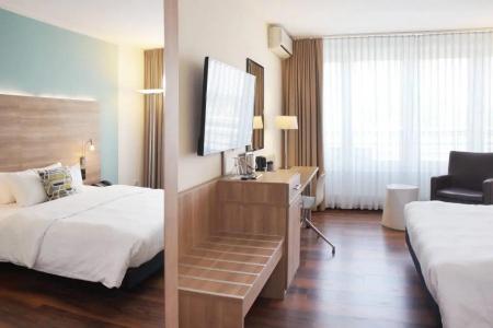 Courtyard by Marriott Dresden - 52