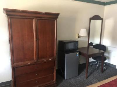 Americas Best Value Inn Denver - 4